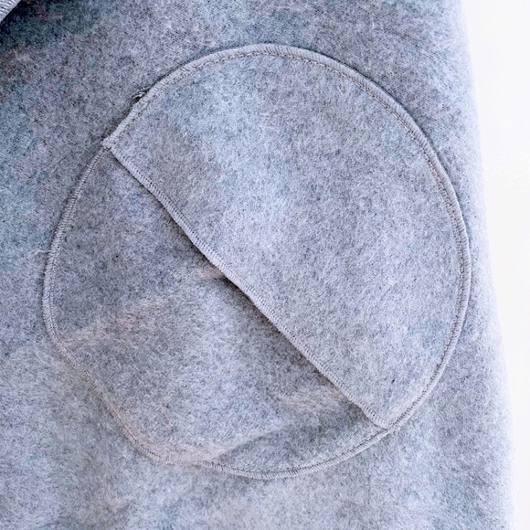 Women’s One-Size Fit-All Shawl Vest - Picture 4 of 5